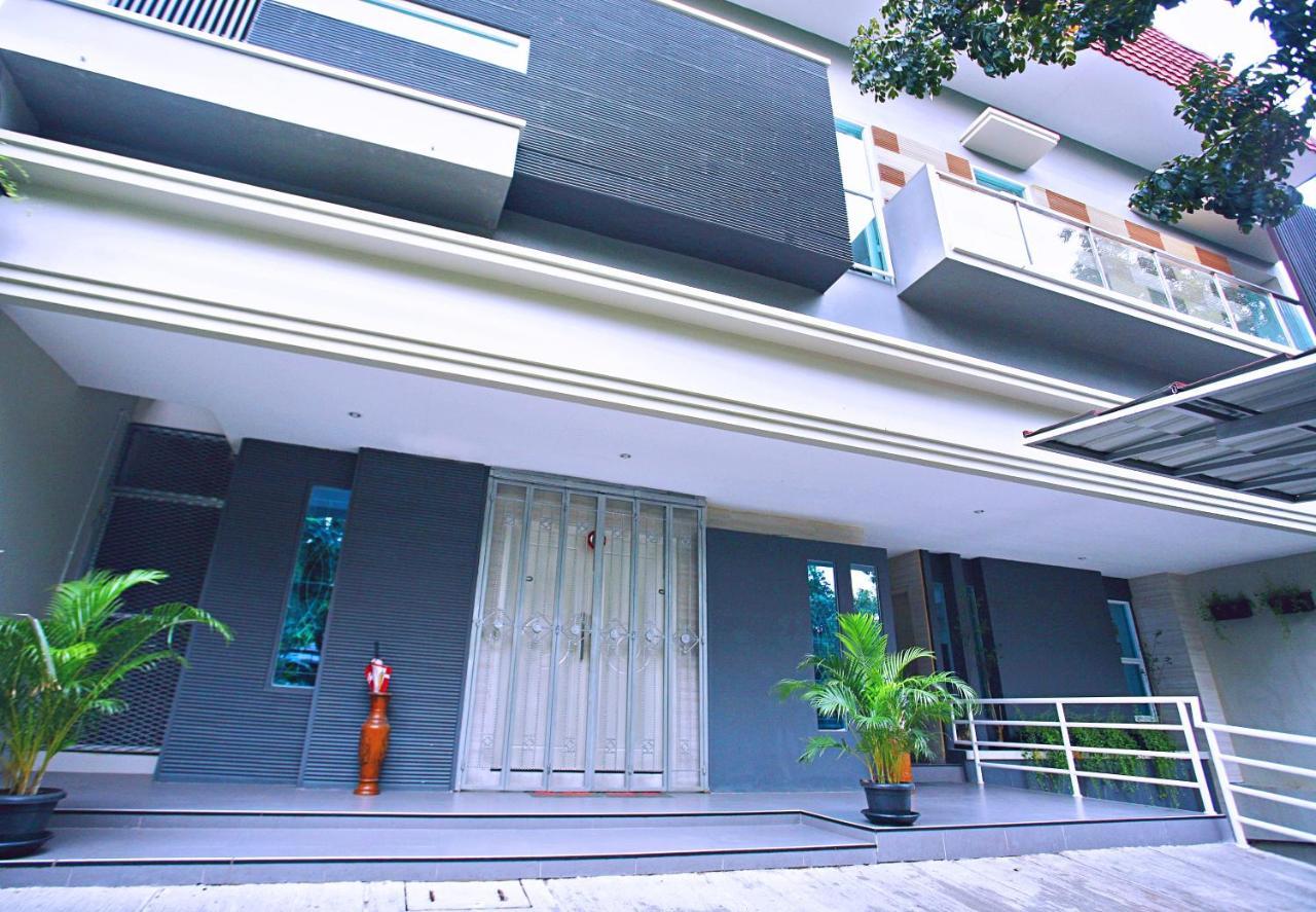 Blossom Resident Blok M Jakarta Bagian luar foto