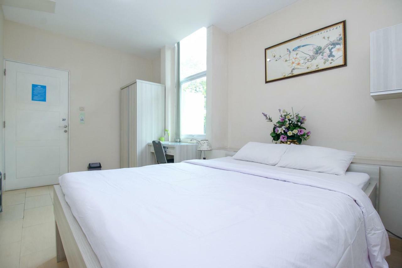 Blossom Resident Blok M Jakarta Bagian luar foto